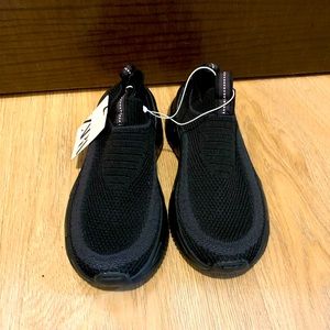 Zara boys sneakers BNWT size 31 or 13US